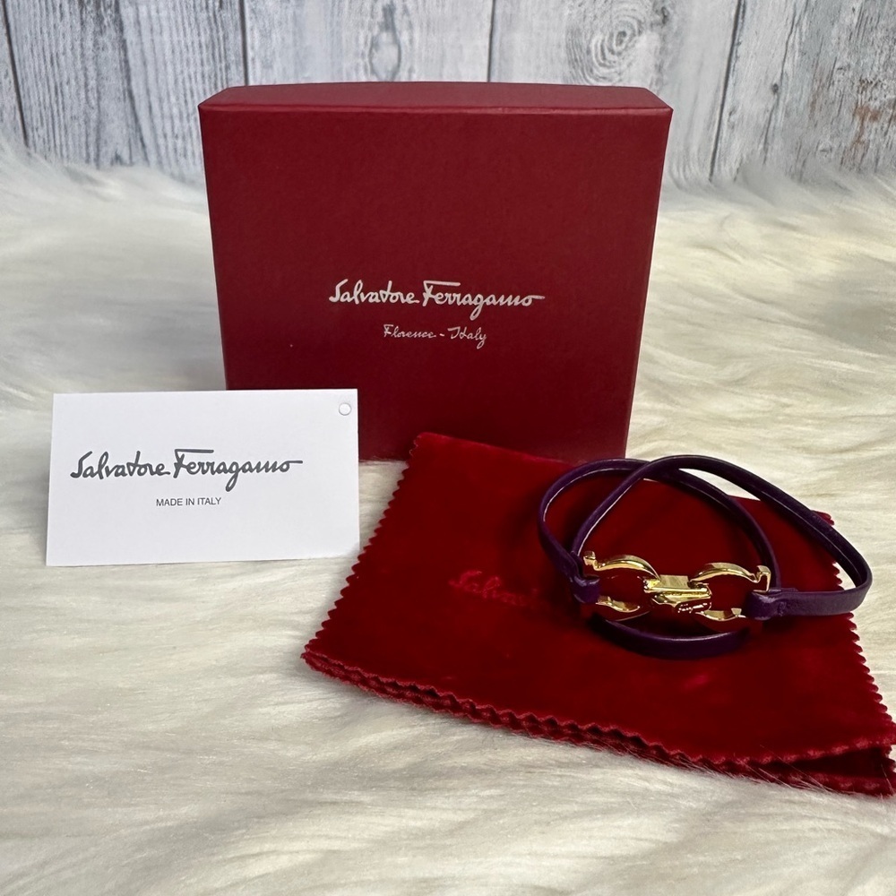 SALVATORE FERRAGAMO gancini brass and leather bracelet in purple